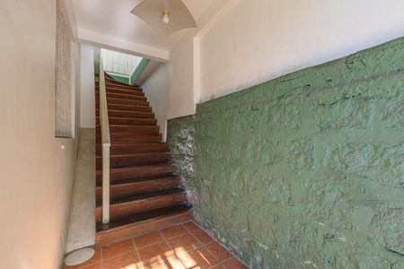 Casa à venda com 200m², 4 quartos e 1 vagaEscada