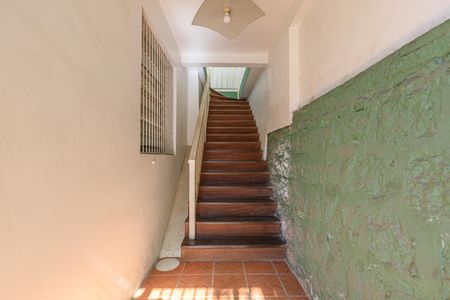 Casa à venda com 200m², 4 quartos e 1 vagaEscada