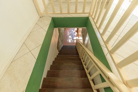 Casa à venda com 200m², 4 quartos e 1 vagaEscada