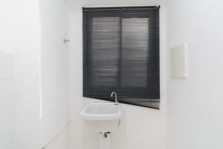 Apartamento à venda com 54m², 2 quartos e 1 vaga Apartamento à venda com 54m², 2 quartos e 1 vagaCozinha e Área de Serviço