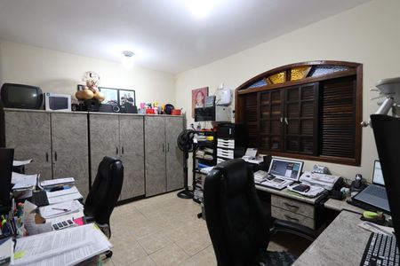 Casa à venda com 130m², 3 quartos e 2 vagasQuarto 3