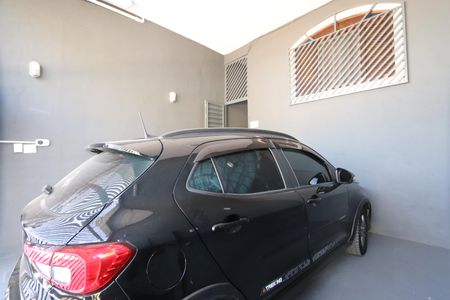Casa à venda com 130m², 3 quartos e 2 vagasGaragem