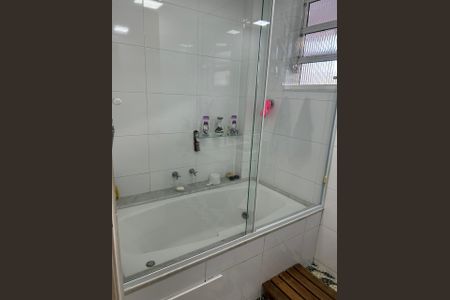 Apartamento à venda com 92m², 2 quartos e 1 vaga Apartamento à venda com 92m², 2 quartos e 1 vagaBanheiro da Suíte 1