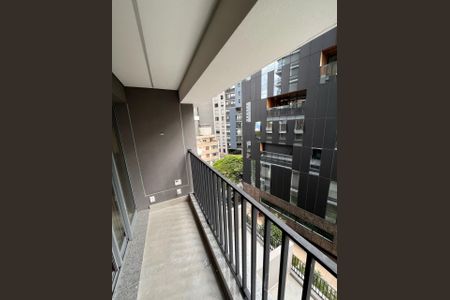 varanda de kitnet/studio para alugar com 1 quarto, 30m² em Sumarezinho, São Paulo