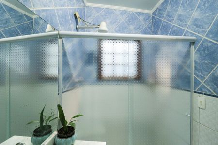 Casa à venda com 300m², 4 quartos e 3 vagasBanheiro 2