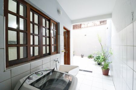 Casa à venda com 300m², 4 quartos e 3 vagasÁrea de Serviço