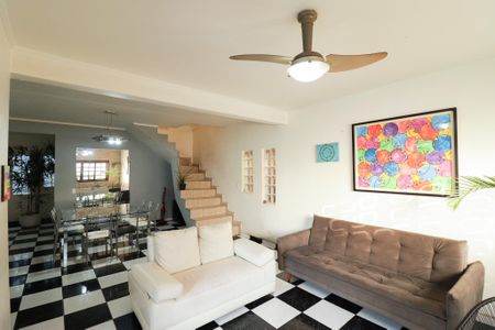 Sala de casa para alugar com 4 quartos, 300m² em Vila Dom Pedro Ii, São Paulo