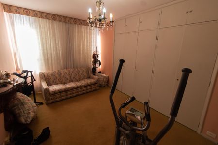 Apartamento à venda com 571m², 4 quartos e 2 vagasQuarto 1