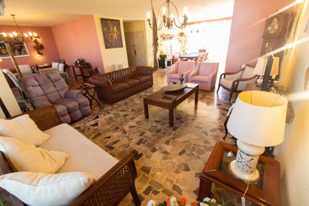 Apartamento à venda com 571m², 4 quartos e 2 vagasSala de TV