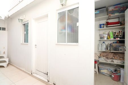 Casa à venda com 105m², 2 quartos e 2 vagasÁrea de Serviço