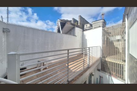 Casa à venda com 105m², 2 quartos e 2 vagasQuintal