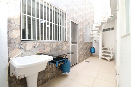 Casa à venda com 105m², 2 quartos e 2 vagasÁrea de Serviço