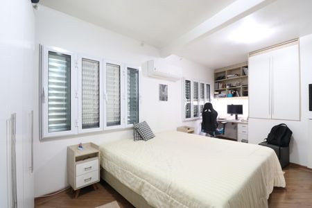 Casa à venda com 105m², 2 quartos e 2 vagasSuíte 1