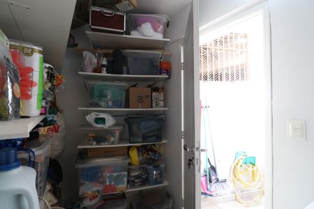 Casa à venda com 105m², 2 quartos e 2 vagasQuarto de Serviço