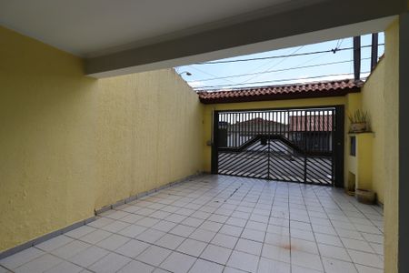 Casa à venda com 240m², 3 quartos e 4 vagasGaragem