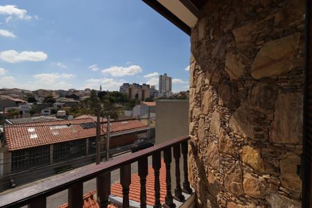 Casa à venda com 240m², 3 quartos e 4 vagasSacada da Suíte
