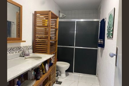 Banheiro de casa à venda com 2 quartos, 120m² em Taquara, Rio de Janeiro