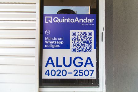 Apartamento para alugar com 38m², 2 quartos e sem vaga Apartamento para alugar com 38m², 2 quartos e sem vagaPlaca na janela