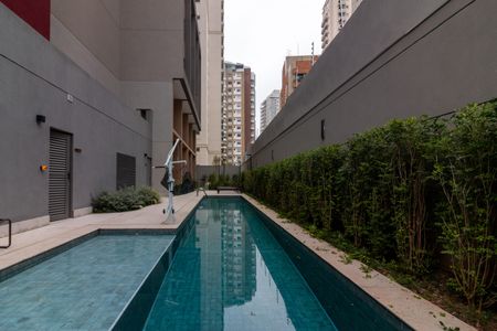 Studio à venda com 25m², 1 quarto e sem vaga Studio à venda com 25m², 1 quarto e sem vagaÁrea comum - Piscina