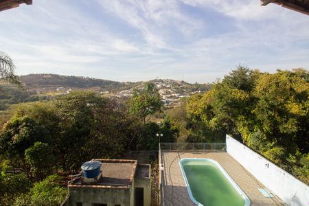 Casa à venda com 255m², 4 quartos e 7 vagasVista do Quarto 2