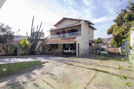 Casa à venda com 255m², 4 quartos e 7 vagasGaragem