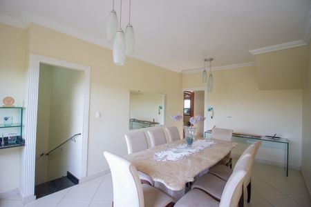Casa à venda com 255m², 4 quartos e 7 vagasCopa