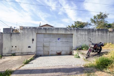 Fachada de casa à venda com 4 quartos, 255m² em Tropical, Contagem