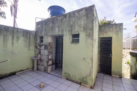 Casa à venda com 255m², 4 quartos e 7 vagasVestiários