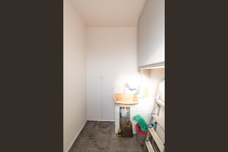 Apartamento para alugar com 75m², 2 quartos e 1 vaga Apartamento para alugar com 75m², 2 quartos e 1 vagaÁrea de serviço