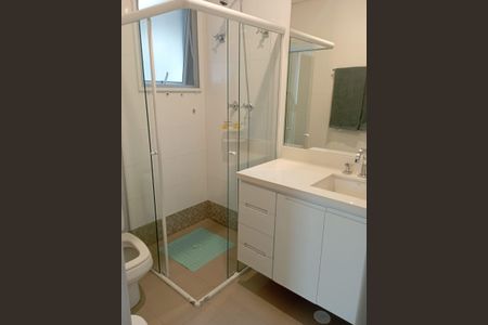 Casa à venda com 170m², 3 quartos e 2 vagas Casa à venda com 170m², 3 quartos e 2 vagasBanheiro