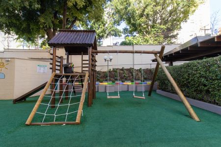 Apartamento à venda com 127m², 2 quartos e 2 vagasÁrea comum - Playground