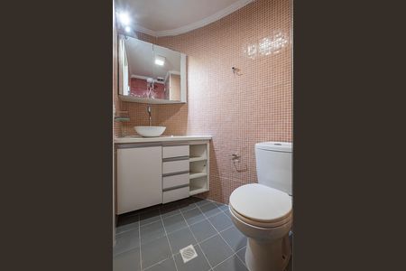 Suíte Banheiro de apartamento para alugar com 1 quarto, 50m² em Pinheiros, São Paulo