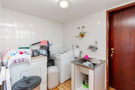 Casa para alugar com 195m², 4 quartos e 4 vagasLavanderia