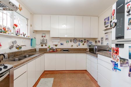 Casa para alugar com 195m², 4 quartos e 4 vagasCozinha