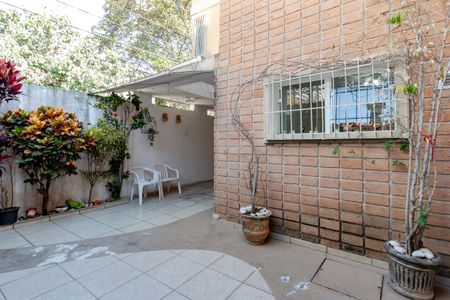 Casa para alugar com 195m², 4 quartos e 4 vagasQuintal