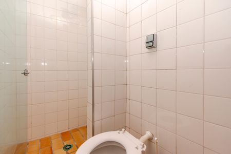 Casa para alugar com 195m², 4 quartos e 4 vagasBanheiro de Serviço