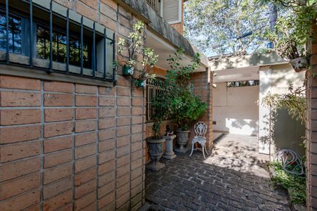 Casa para alugar com 195m², 4 quartos e 4 vagasEntrada