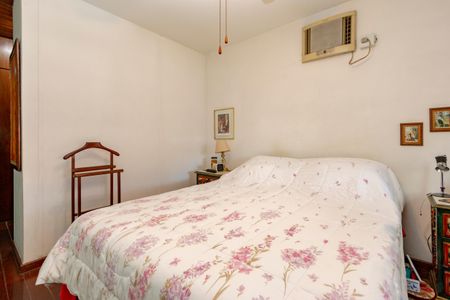 Casa para alugar com 195m², 4 quartos e 4 vagasSuíte 1