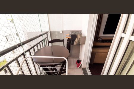 Apartamento à venda com 50m², 2 quartos e 1 vaga Apartamento à venda com 50m², 2 quartos e 1 vagaSacada