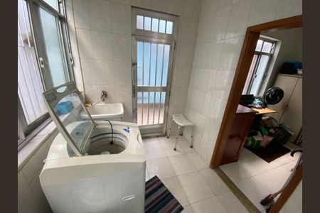 Casa à venda com 170m², 4 quartos e 2 vagasÁrea de Serviço