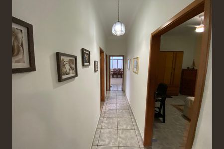 Casa à venda com 170m², 4 quartos e 2 vagasCorredor de Circulação