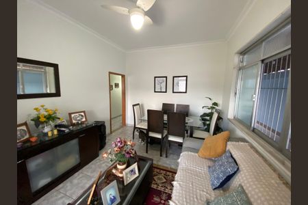 Casa à venda com 170m², 4 quartos e 2 vagasSala