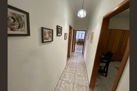 Casa à venda com 170m², 4 quartos e 2 vagasCorredor de Circulação