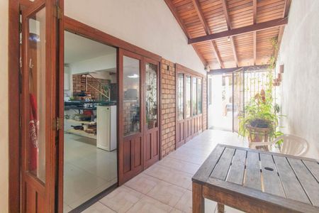 Casa à venda com 160m², 3 quartos e 4 vagasEspaço Gourmet