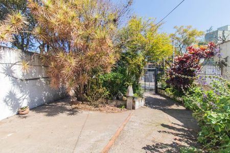 Casa à venda com 160m², 3 quartos e 4 vagasQuintal