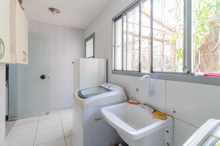 Casa à venda com 160m², 3 quartos e 4 vagasÁrea de Serviço