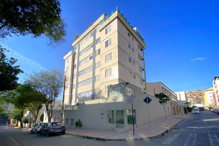 Apartamento à venda com 220m², 4 quartos e 2 vagasFachada