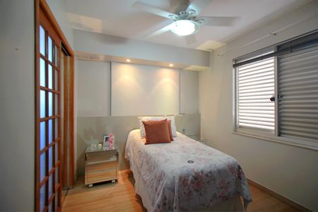 Apartamento à venda com 220m², 4 quartos e 2 vagasSuíte 1