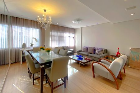 Sala de apartamento à venda com 4 quartos, 220m² em Serra, Belo Horizonte