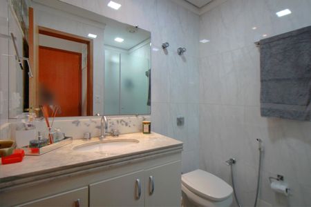 Apartamento à venda com 220m², 4 quartos e 2 vagasBanheiro